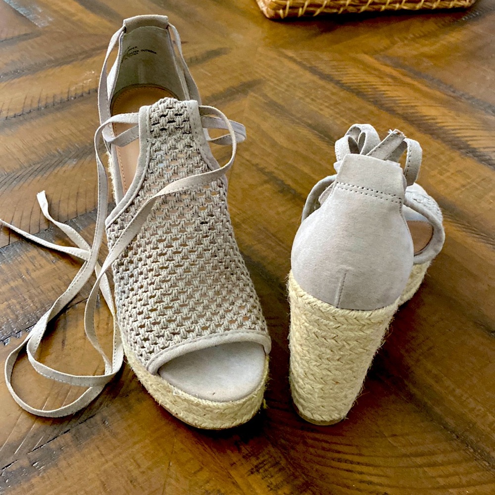 Never wore Crochet wedge